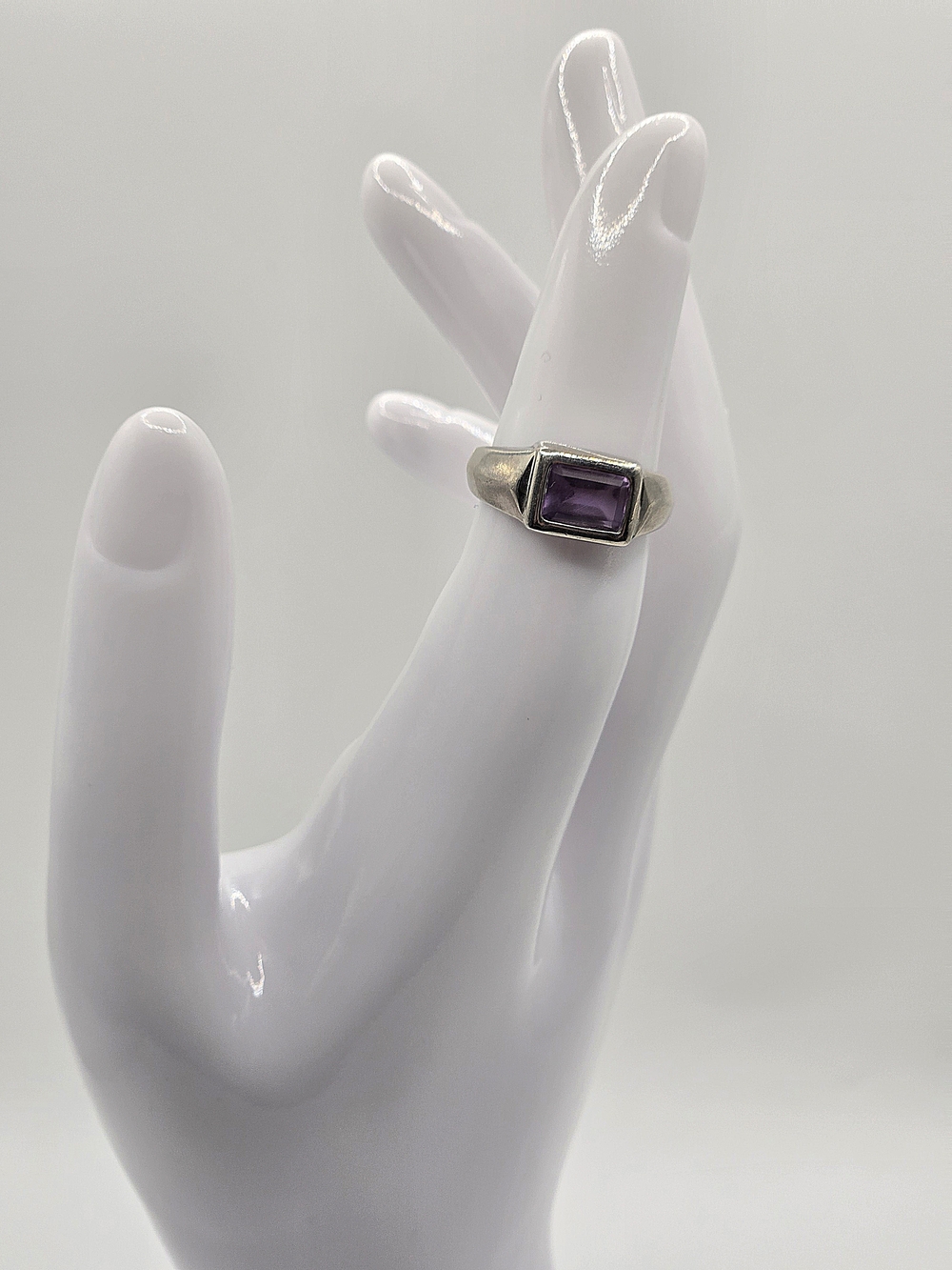 Vintage 925 Sterling Silver Amethyst Ring 💜